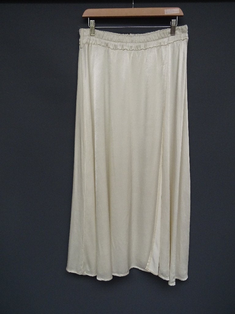 COSTES REBEL maat XXL, satijnen lange (trouw)rok., Kleding | Dames, Rokken, Costes rebel, Wit, Maat 46/48 (XL) of groter, Ophalen of Verzenden