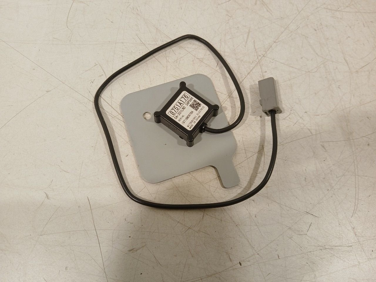 Antenne Mitsubishi Outlander, Auto diversen, Ophalen of Verzenden, Van der Ven Autorecycling B.V., Onderdelen@venauto.nl, Ettenseweg 76, 4706 PB Roosendaal, The Netherlands