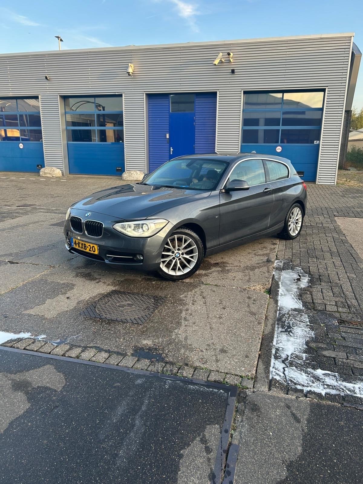 Bmw 114i sport 225 pk!, Auto's, Bedrijf, Te koop