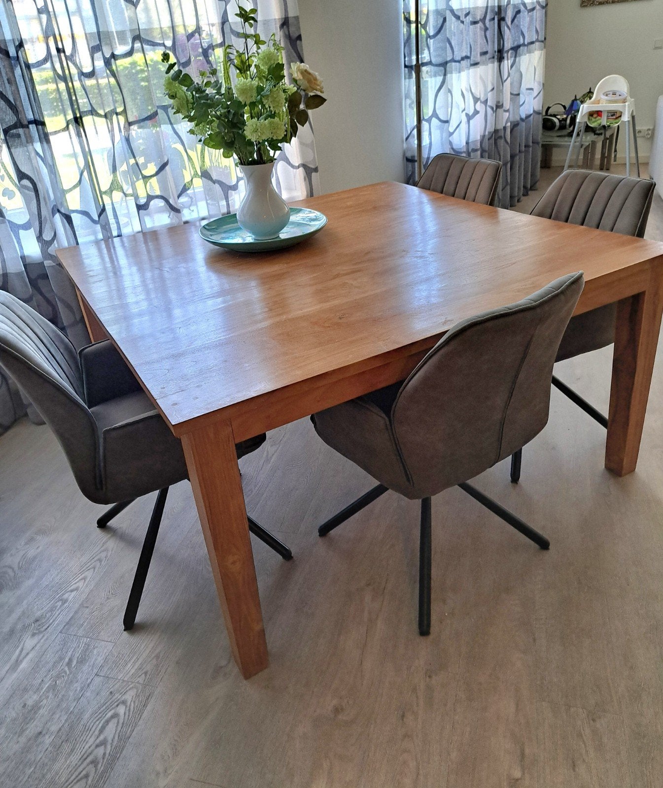 Mooie teakhouten salontafel, Huis en Inrichting, Ophalen, Gebruikt, Vijf personen of meer, 100 tot 150 cm