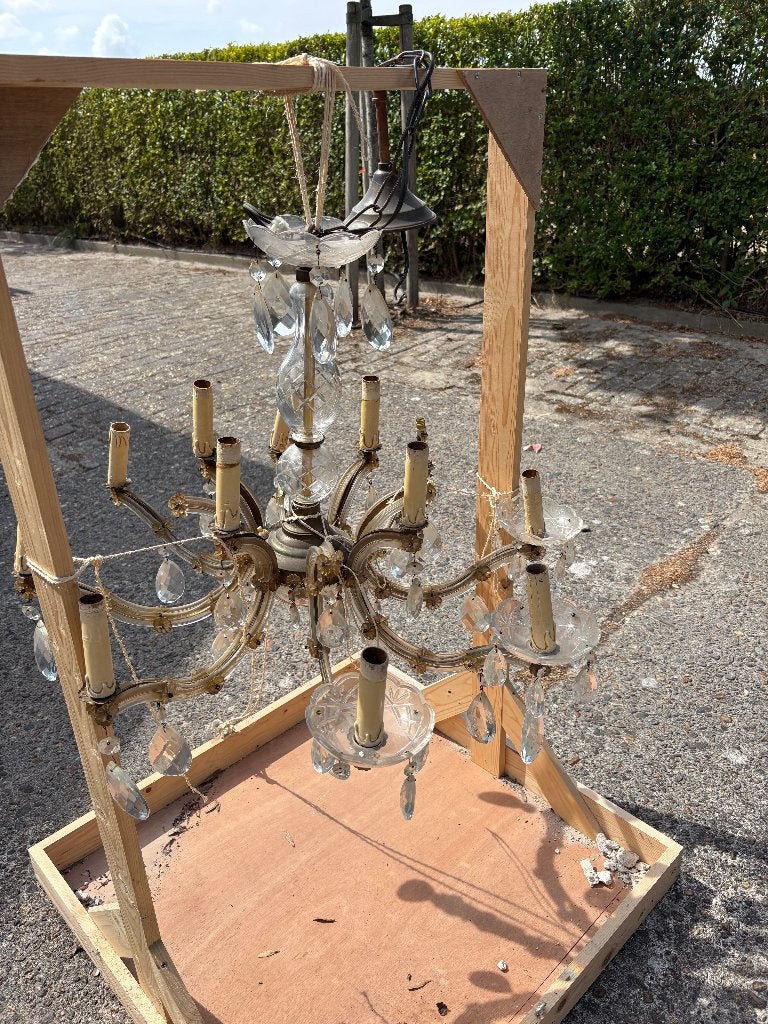 Grote vintage kroonluchter met geslepen glazen hangers, Huis en Inrichting, Ophalen, Gebruikt, Klassiek, E14 (klein)