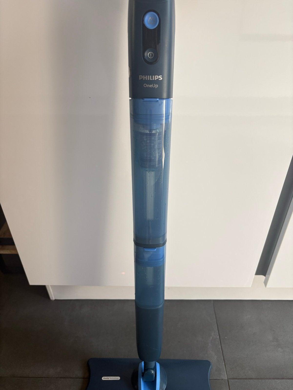 Philips OneUp Vloerreiniger 5000 - Zo goed als nieuw, Verzenden, Philips, Draadloos, Zo goed als nieuw