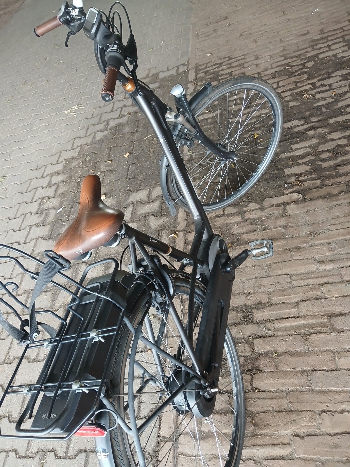 Elektrische fiets - Zo goed als nieuw, inclusief lader, Ophalen