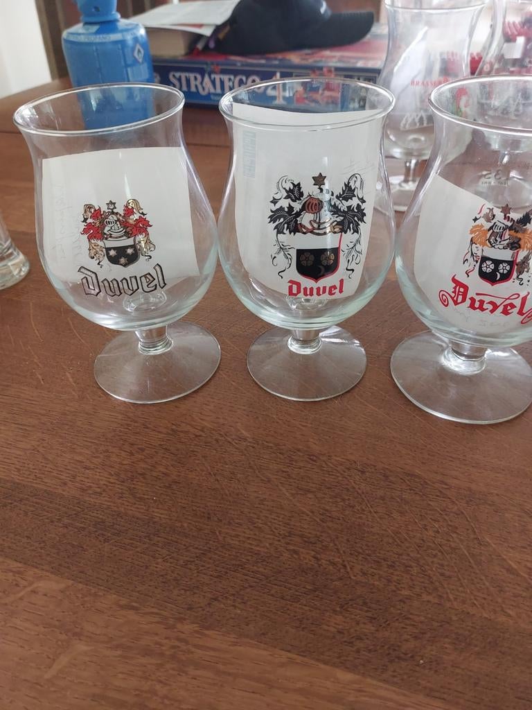 4 Duvel glazen met wapenafbeelding, Ophalen of Verzenden, Zo goed als nieuw, Glas of Glazen, Duvel