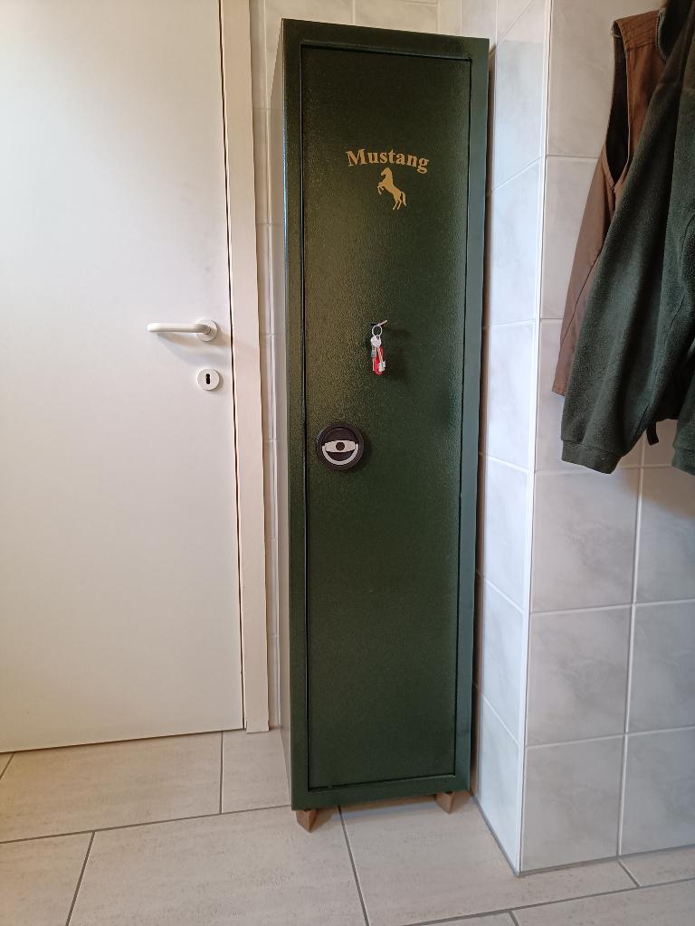 Wapenkluis Mustang MSG 1-08 S1 (6 geweren) – Gecertificeerd, Ophalen, Zo goed als nieuw