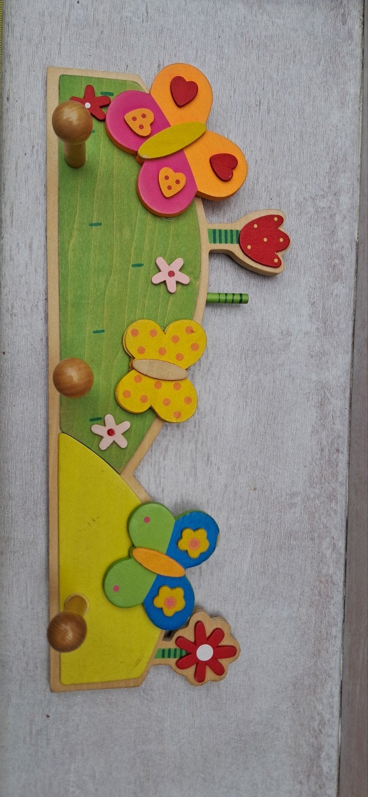 Houten kinderkapstok met vlinders en bloemen, Ophalen of Verzenden, Zo goed als nieuw, Minder dan 100 cm, Kinderkapstok