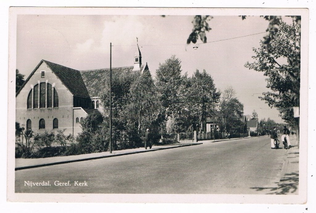22 / NIJVERDAL : Geref. Kerk, Verzamelen, Verzenden, 1940 tot 1960, Gelopen, Gelderland