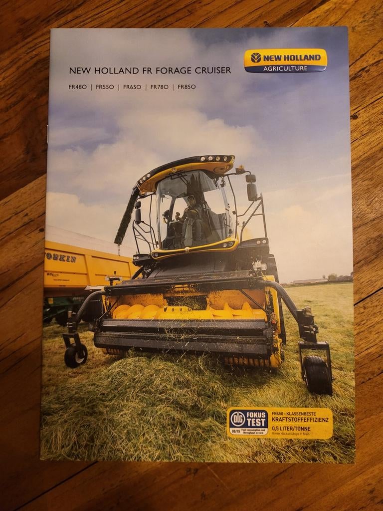 tractor folder New Holland FR Forage Cruiser, Boeken, Ophalen of Verzenden, Zo goed als nieuw
