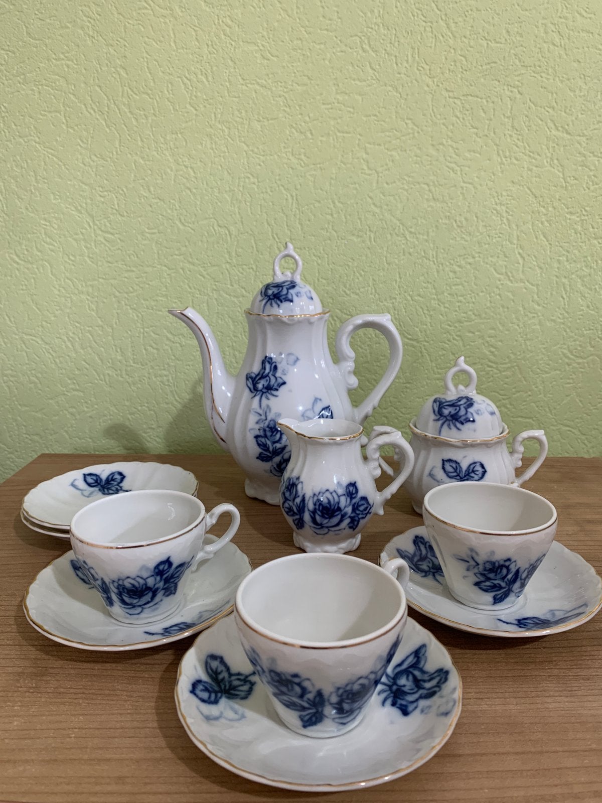 Prachtig porseleinen koffieservies in Delfts Blauw stijl, Antiek en Kunst, Antiek | Servies compleet, Ophalen of Verzenden