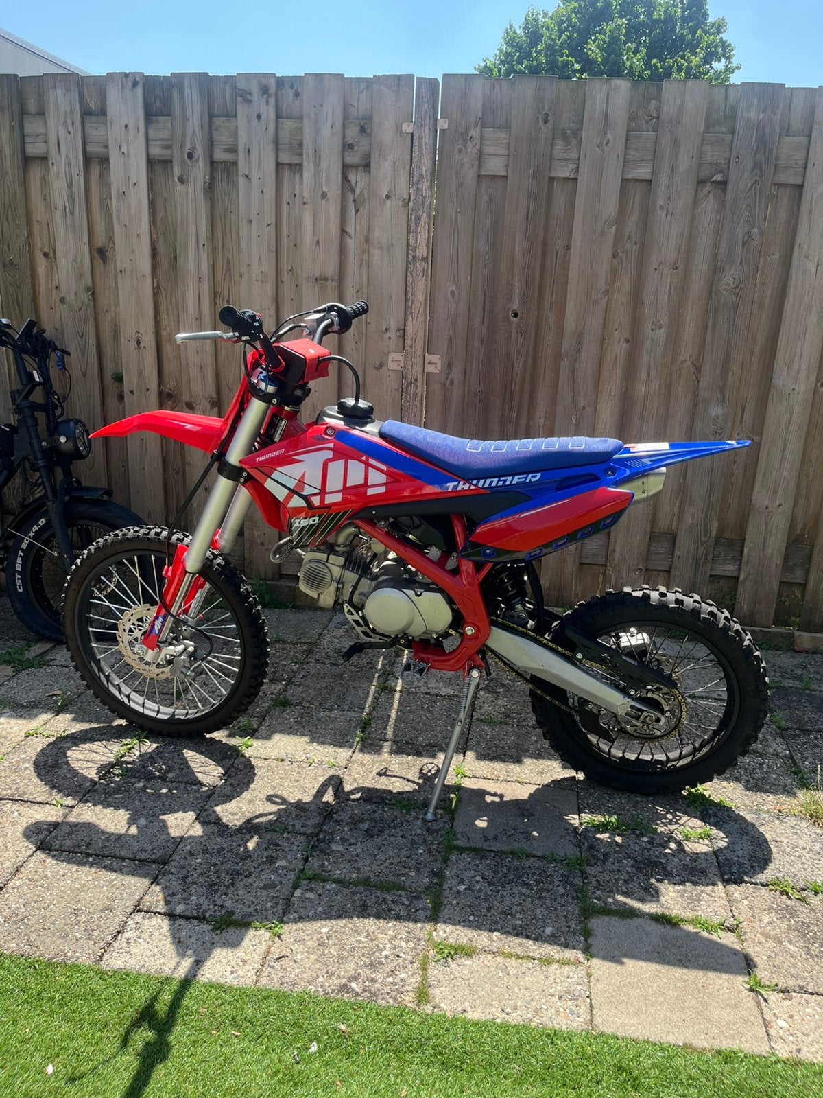 Apollo thunder 150cc 2025 model, Fietsen en Brommers, Brommers | Crossbrommers, Zo goed als nieuw, Ophalen of Verzenden
