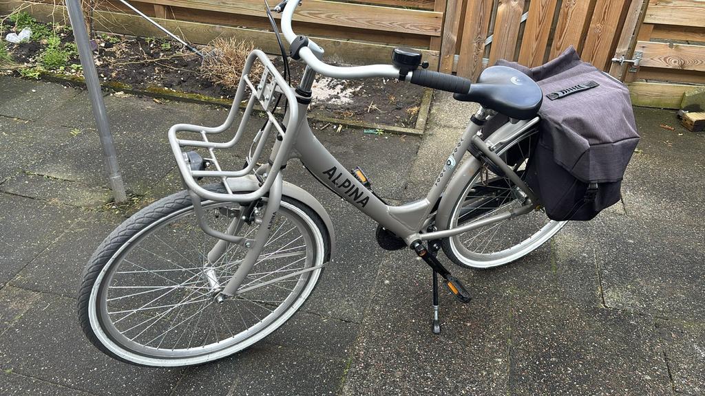 Mooie kinder fiets, Fietsen en Brommers, Fietsen | Kinderfietsjes, Ophalen of Verzenden, Zo goed als nieuw, Minder dan 16 inch