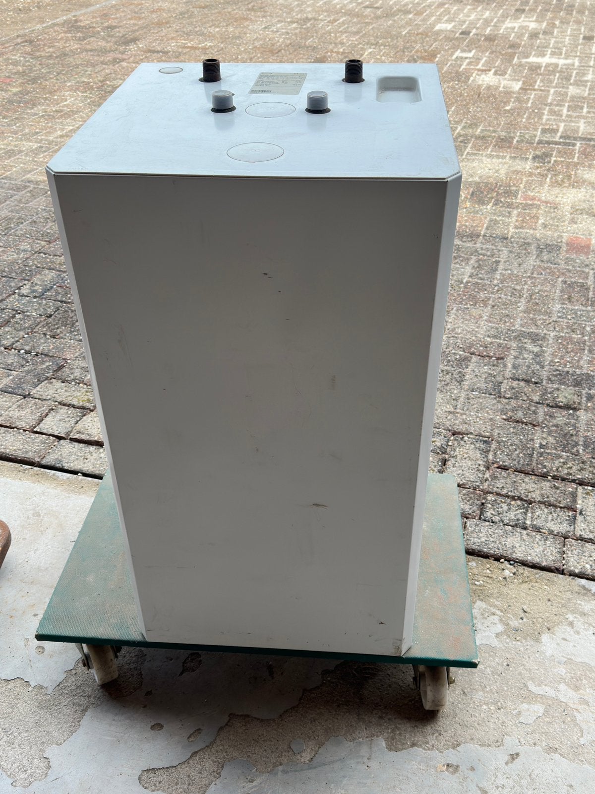 Zonneboiler Nefit Logalux HC110W, Doe-het-zelf en Verbouw, Ophalen, 100 liter of meer, Nieuw, Boiler