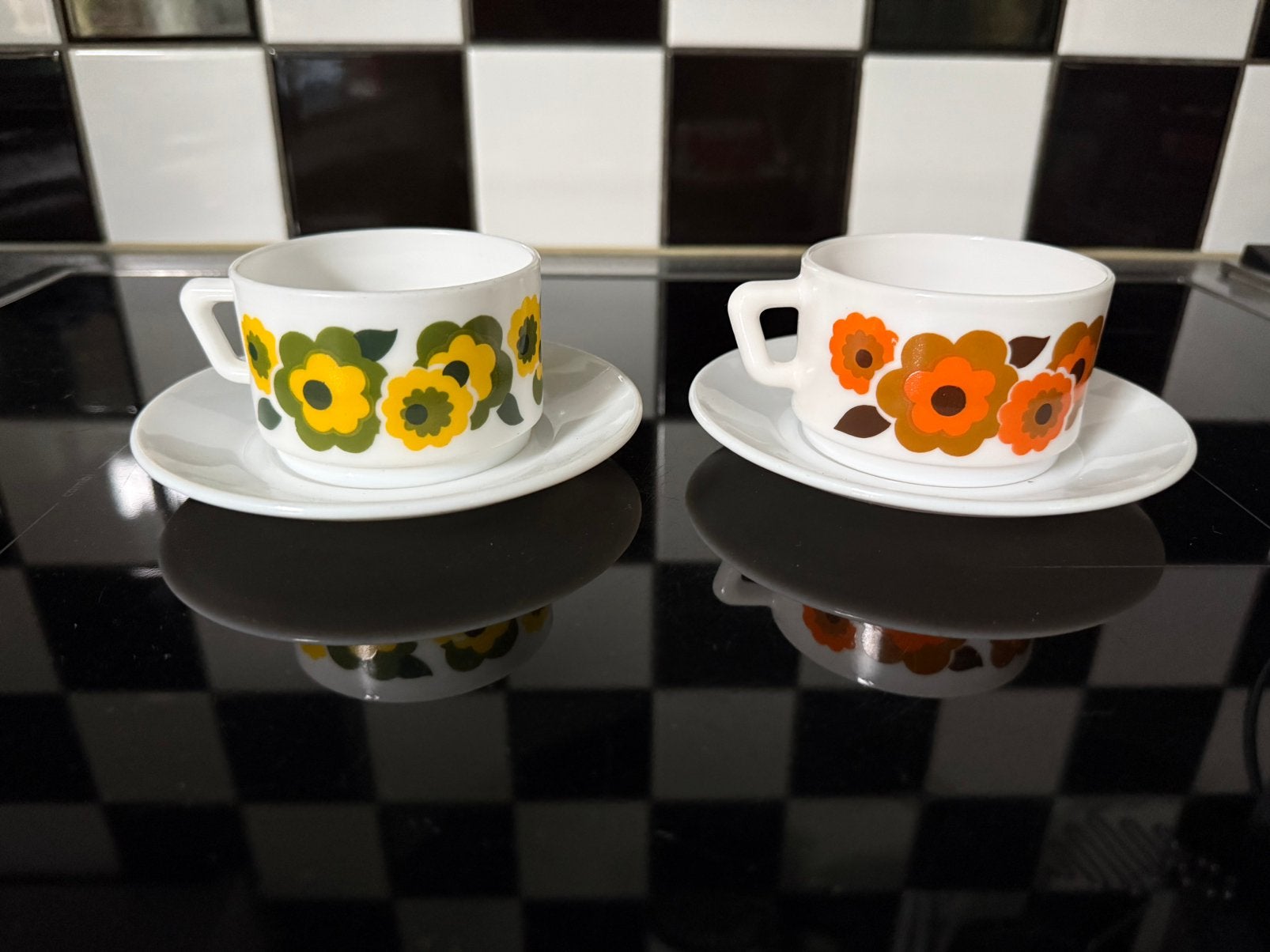 2 Arcopal Lotus kop en schotels vintage retro, Ophalen of Verzenden