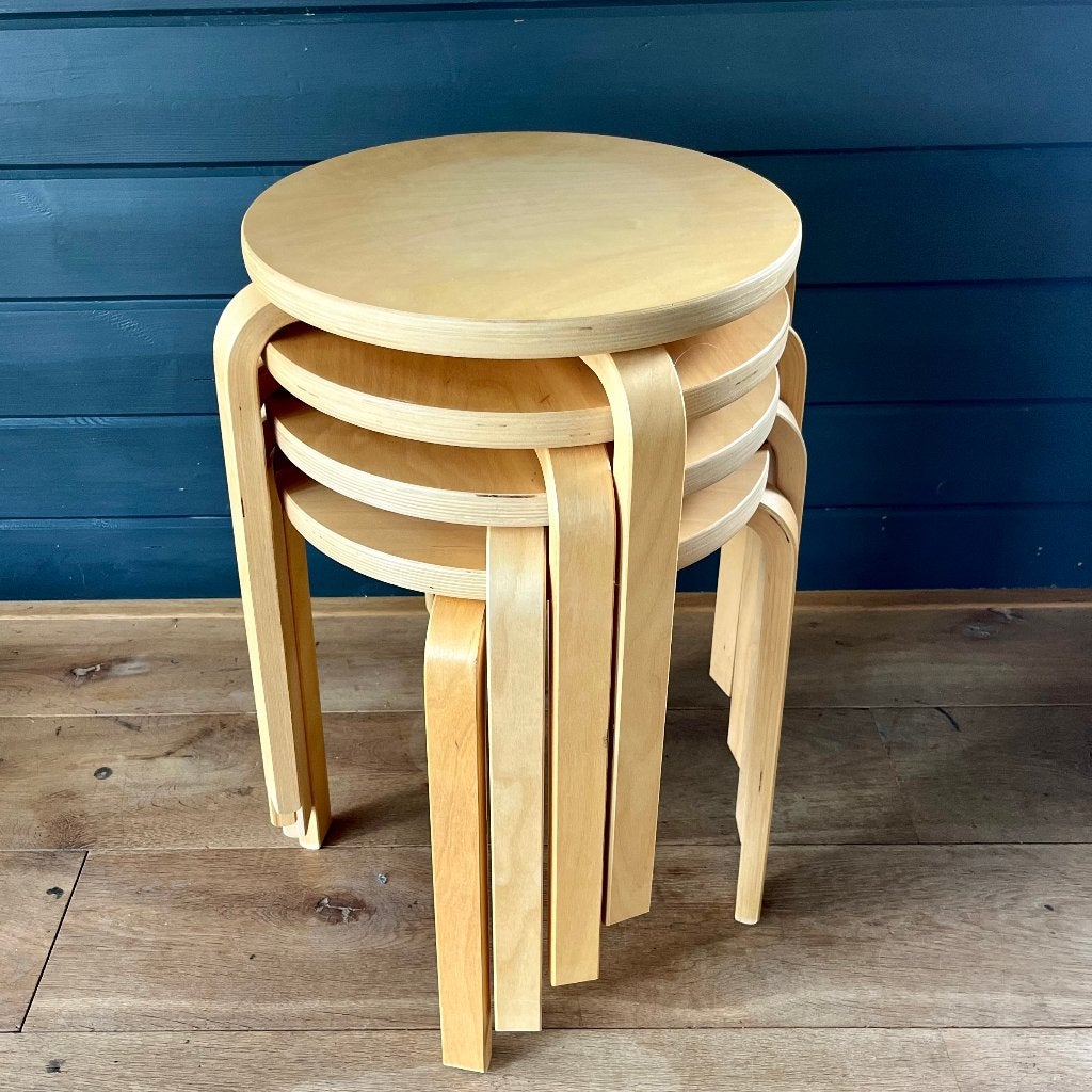 Set van 4 IKEA Frosta krukken Berkenfineer Vintage retro, Ophalen of Verzenden, Gebruikt, Hout