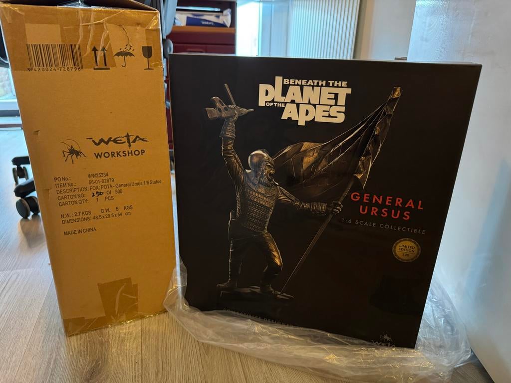 Weta General Ursus 1/6 Statue - Limited Edition (500 stuks), Ophalen of Verzenden, Nieuw