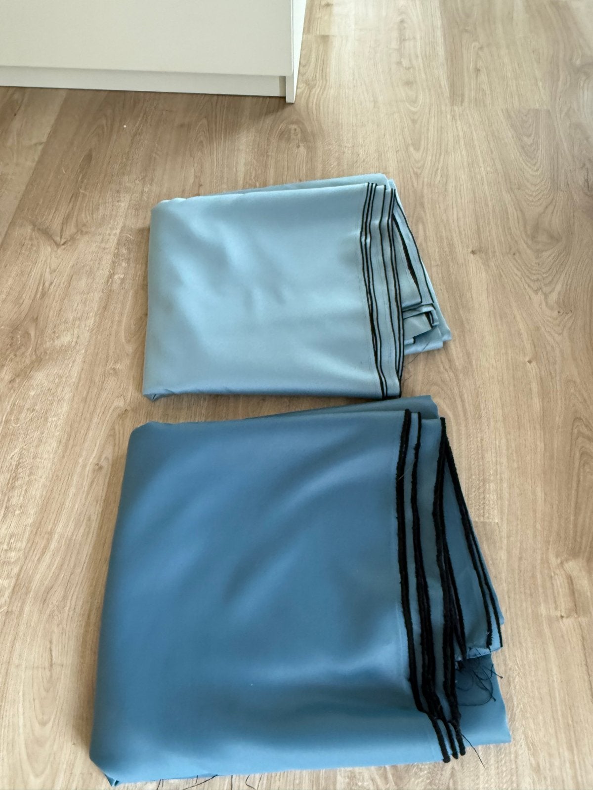 2x Gordijnstof Blauw/Lichtblauw - Nieuw, Huis en Inrichting, Stoffering | Gordijnen en Lamellen, Minder dan 50 cm, Blauw, Nieuw