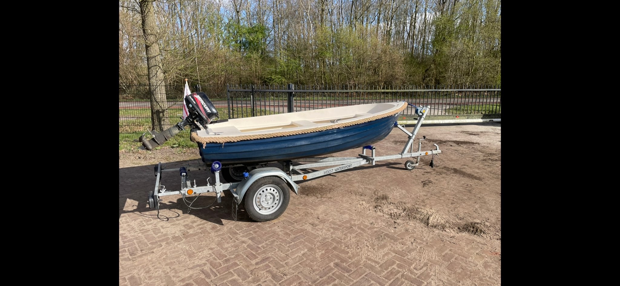 Sloep boot met buitenboordmotor en trailer, Watersport en Boten, Motorboten en Motorjachten, Overige merken, Gebruikt, Buitenboordmotor