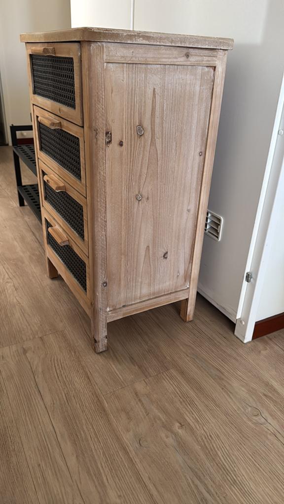 Ladenkastje hout, Ophalen, Zo goed als nieuw