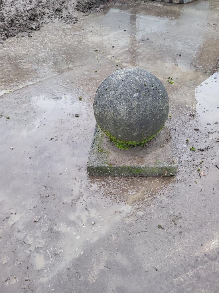 13x beton bollen, Ophalen