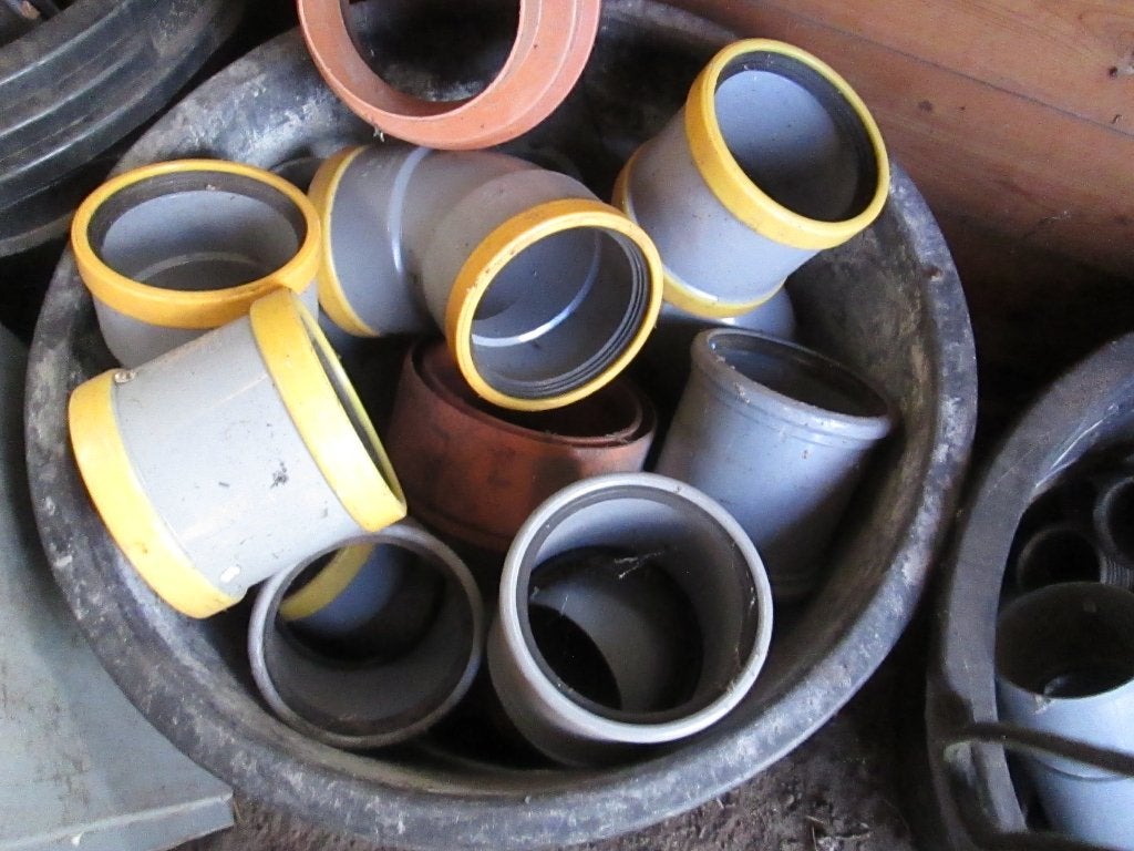 pvc hulpstukken  16 wielen met banden, Ophalen, Zo goed als nieuw