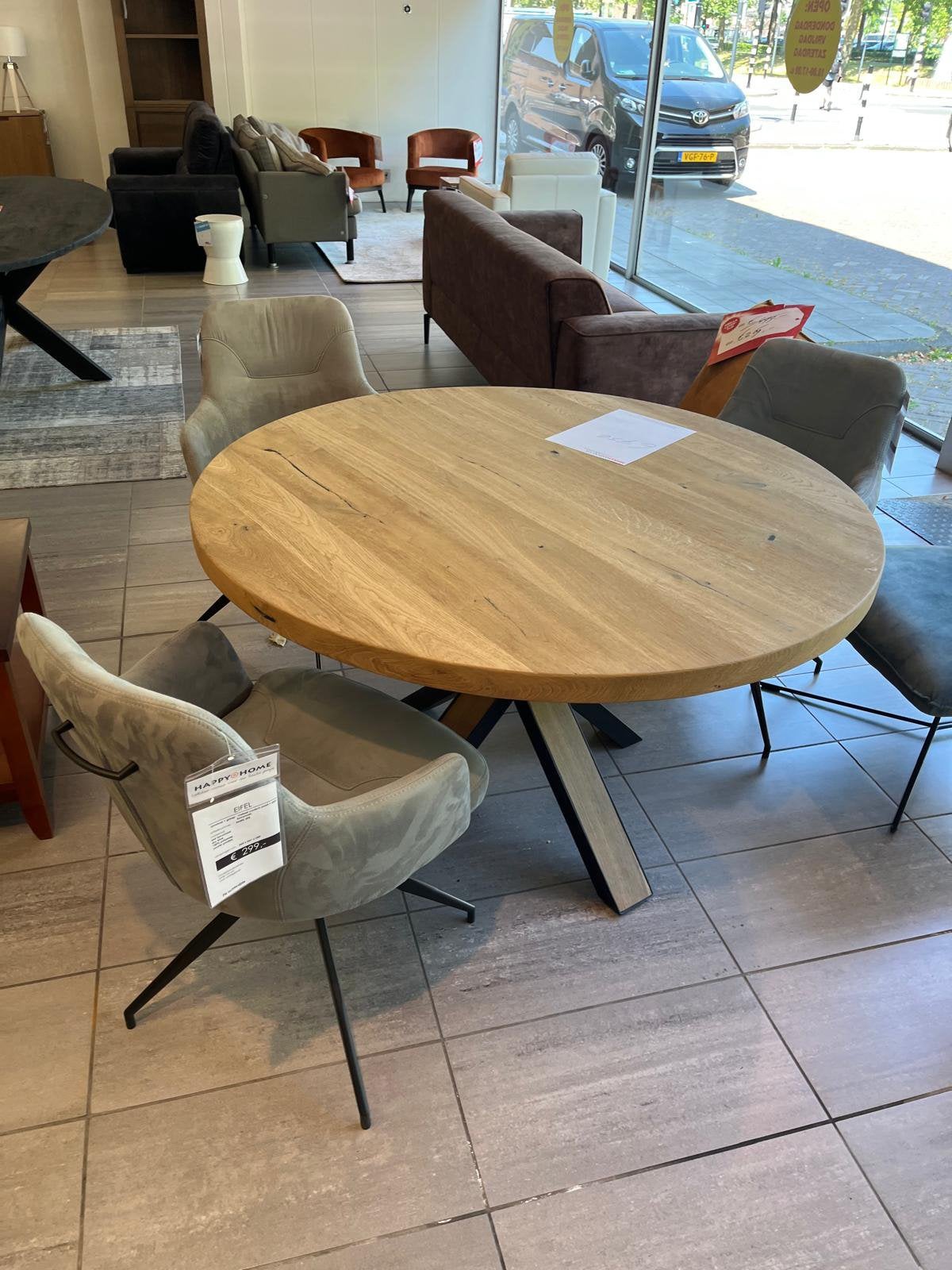 Ronde eettafel met stalen poot, Huis en Inrichting, Tafels | Eettafels, Ophalen, 100 tot 150 cm, Rond, Zo goed als nieuw