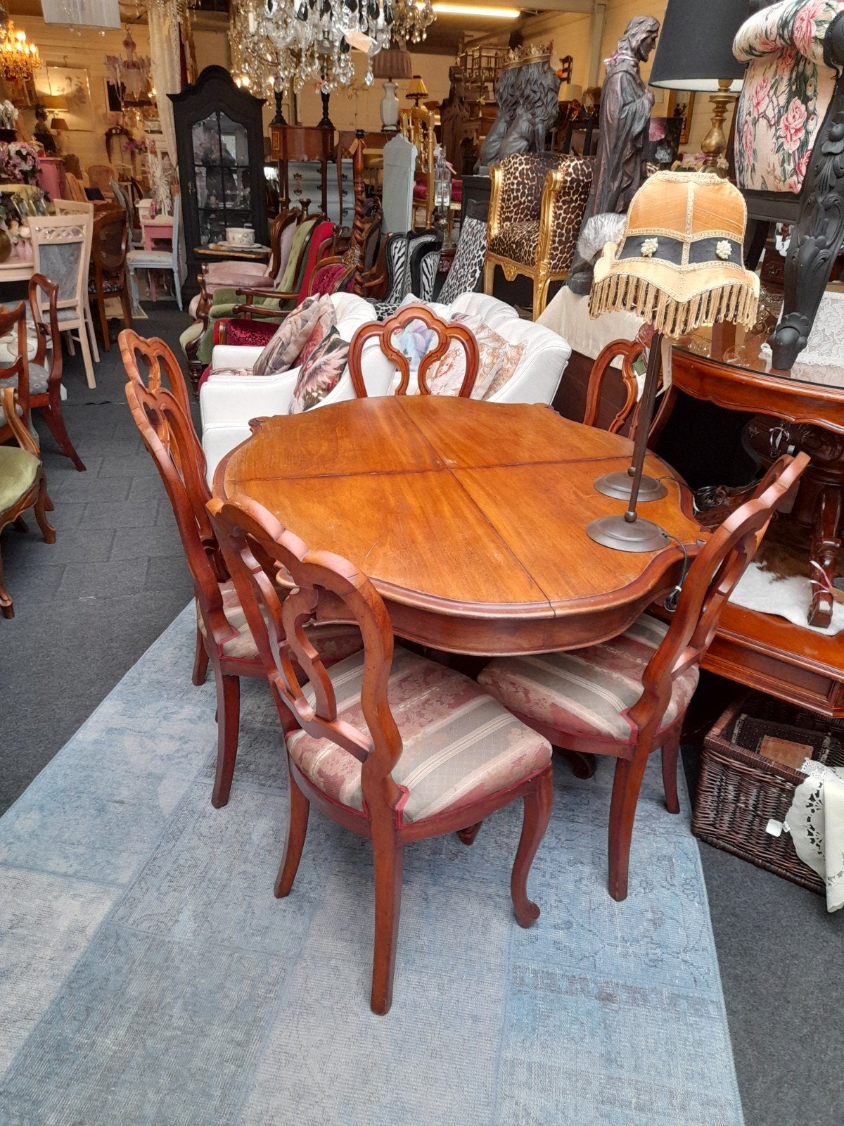 Mooie biedermeijer eethoek compleet of los te koop, Ophalen