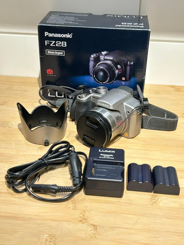 Panasonic Lumix DMC-FZ28 fotocamera | Compleet | 2 accu’s, Compact, 10 Megapixel, Ophalen of Verzenden, Zo goed als nieuw