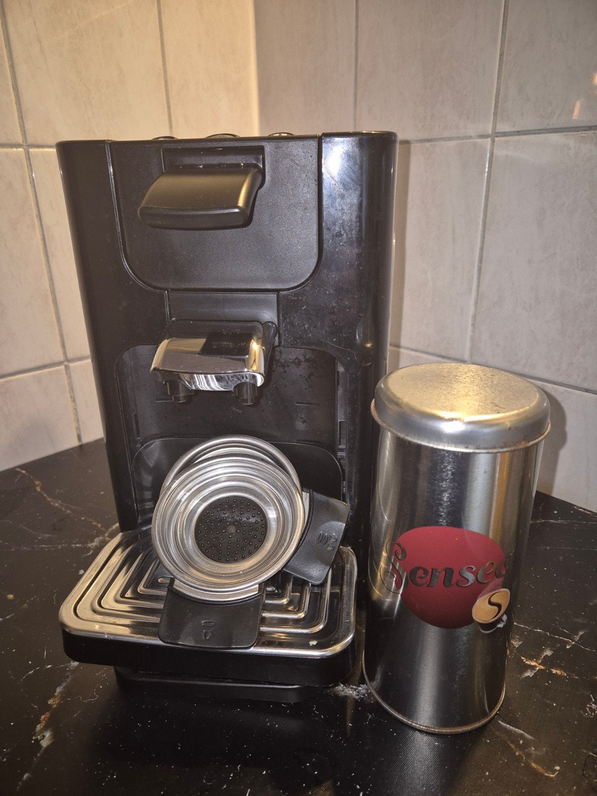 Philips Senseo Koffiezetapparaat Zwart, Gebruikt, Koffiemachine, Ophalen of Verzenden, 2 tot 4 kopjes