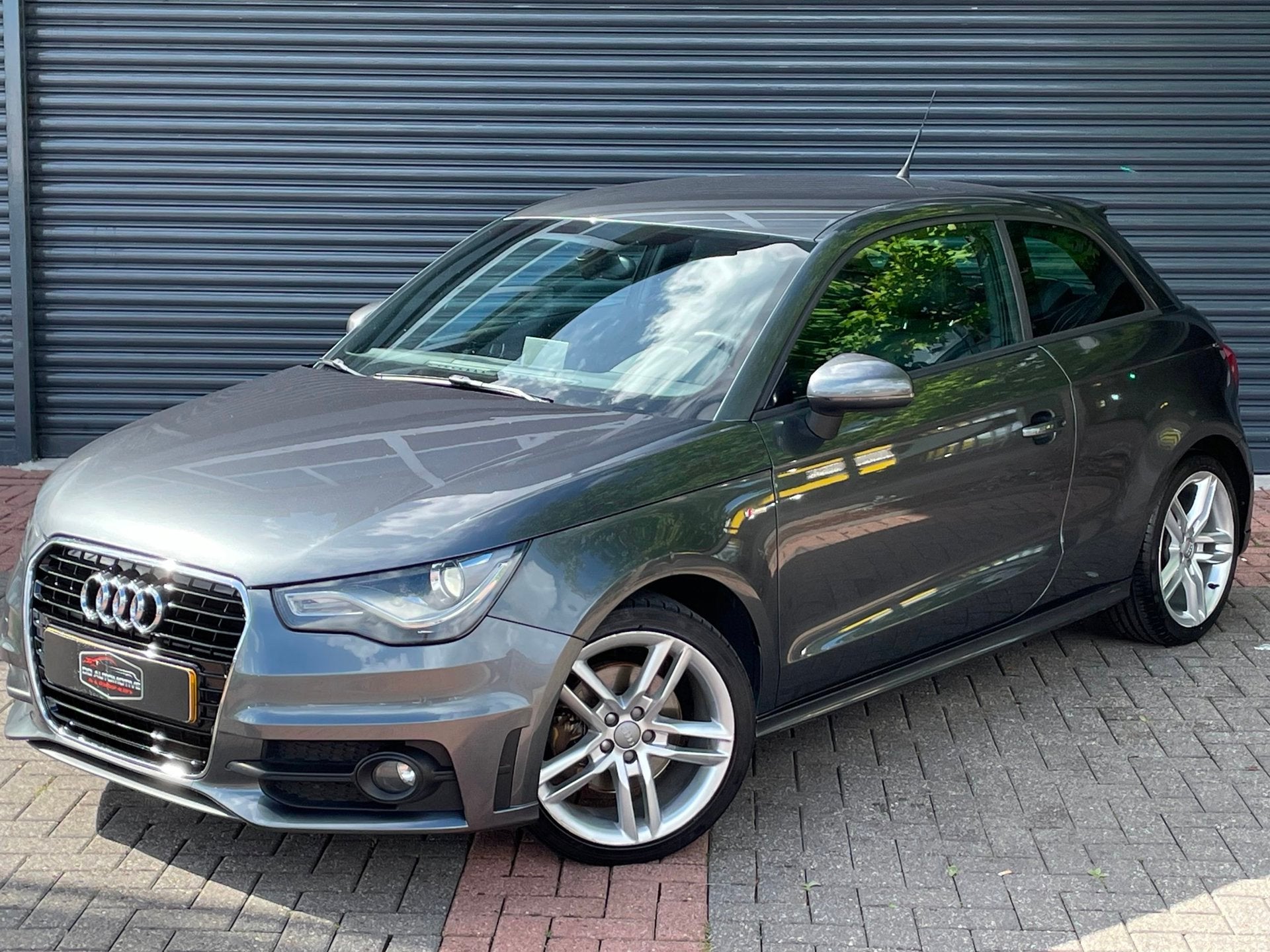 Audi A1 1.4 TFSI 3x S-Line Automaat | Led | Navi | Leder | P, Euro 5, Zwart, 4 cilinders, 4 stoelen