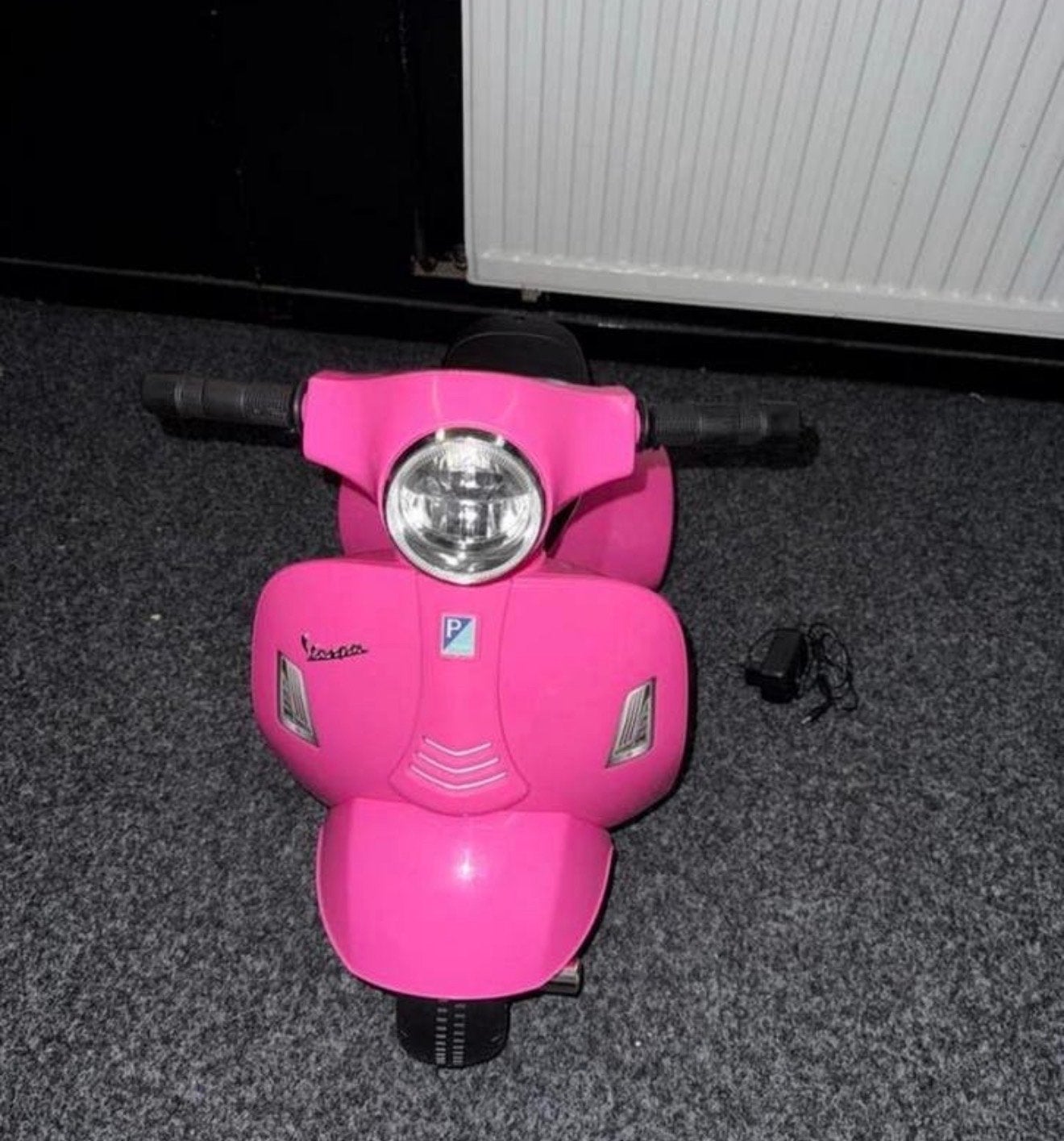 Roze elektrische scooter voor kinderen, Ophalen, Zo goed als nieuw