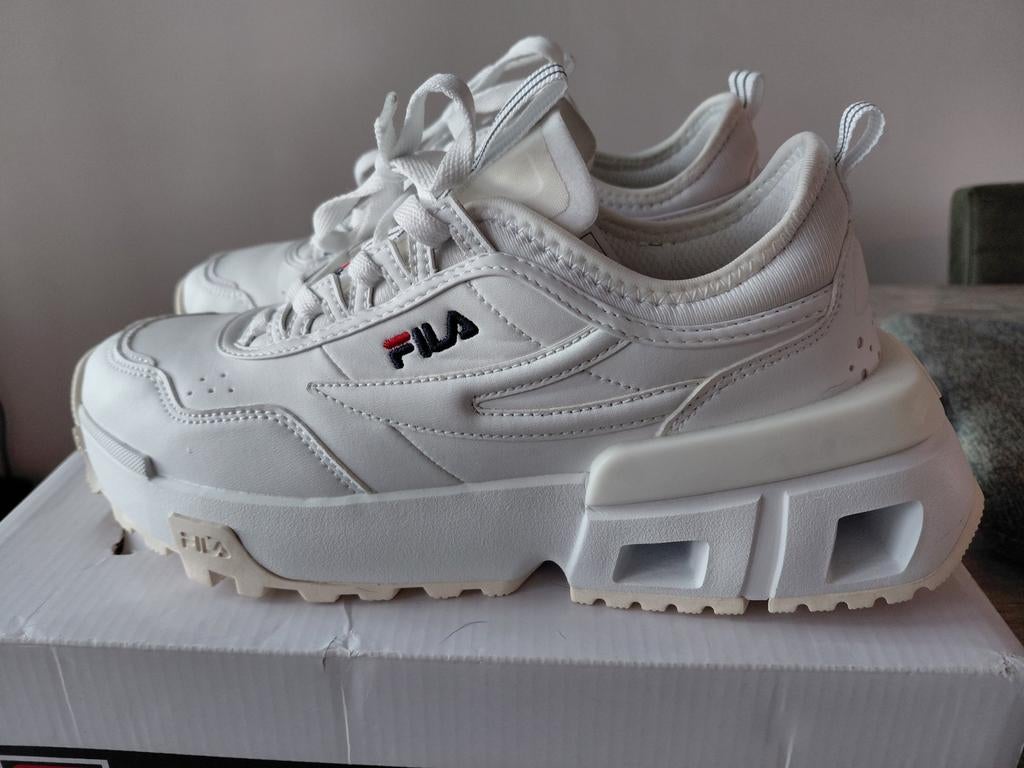 Fila Disruptor II Premium Sneakers - Maat 39, Wit, Nieuw, Ophalen of Verzenden, Sneakers of Gympen