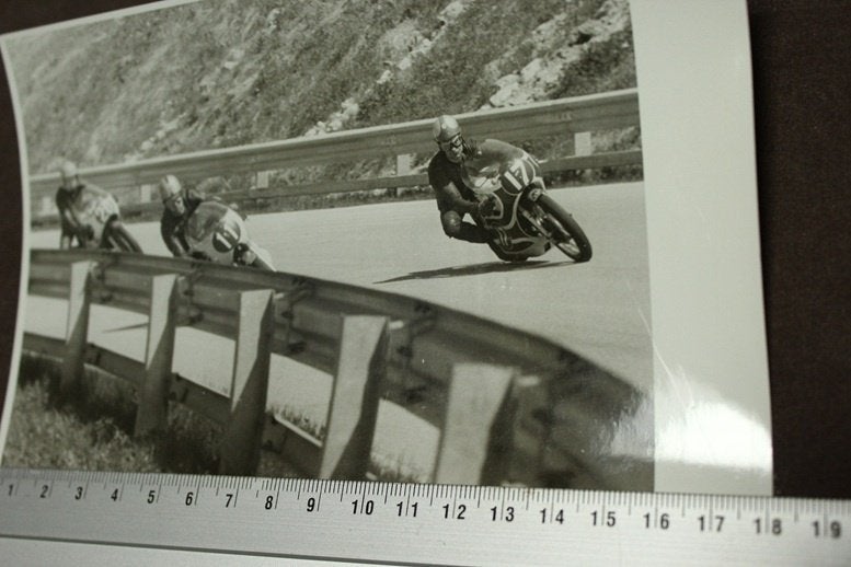 Foto coureurs Cees van Dongen Bjore Jansson Salzburg race, Ophalen of Verzenden, Gelezen