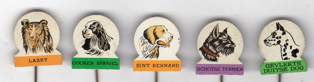 4 speldjes HOND GEVLEKTE DUITSE DOG SINT BERNARD HOND (A1), Ophalen of Verzenden, Gebruikt, Overige onderwerpen