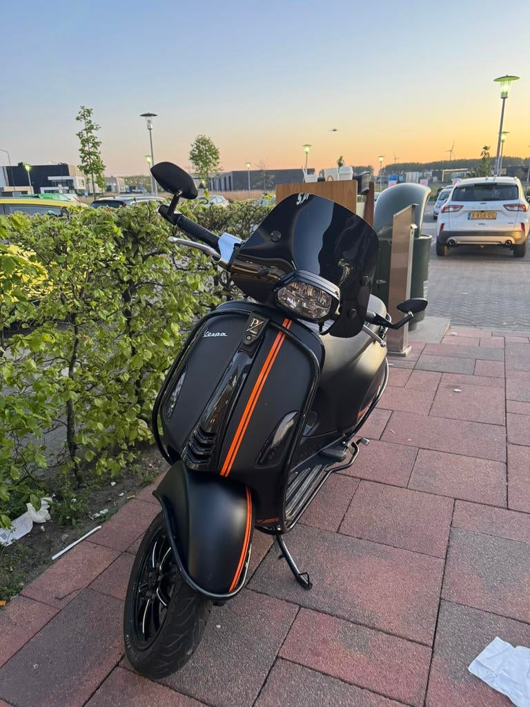 Vespa 50cc e4 iget 2019 waardepeiling, Fietsen en Brommers, Ophalen of Verzenden, Zo goed als nieuw, Benzine