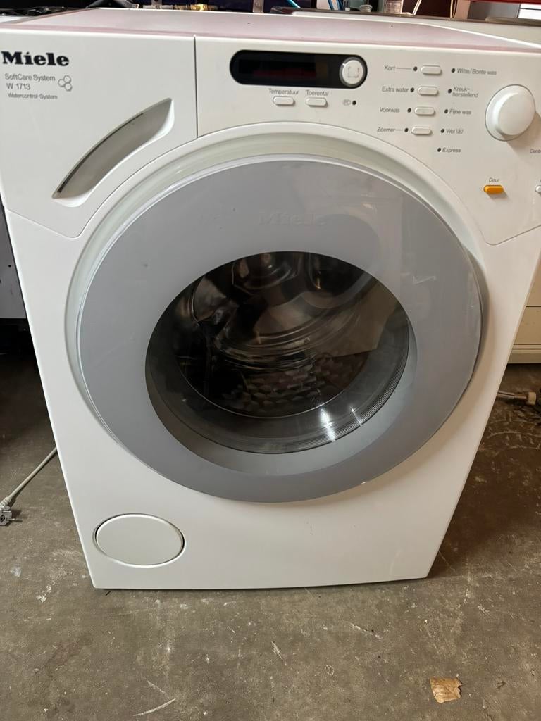 te koop miele wasmachine, Ophalen of Verzenden, Zo goed als nieuw, 85 tot 90 cm, 1200 tot 1600 toeren