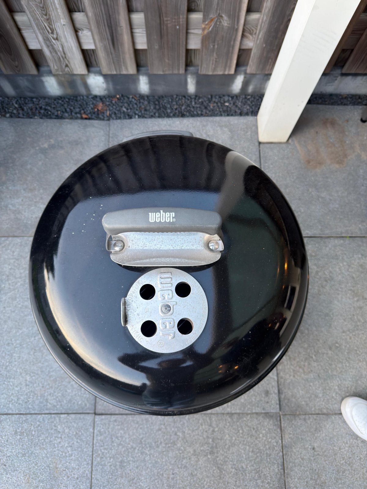Weber Compact Kettle Houtskoolbarbecue - Zwart
