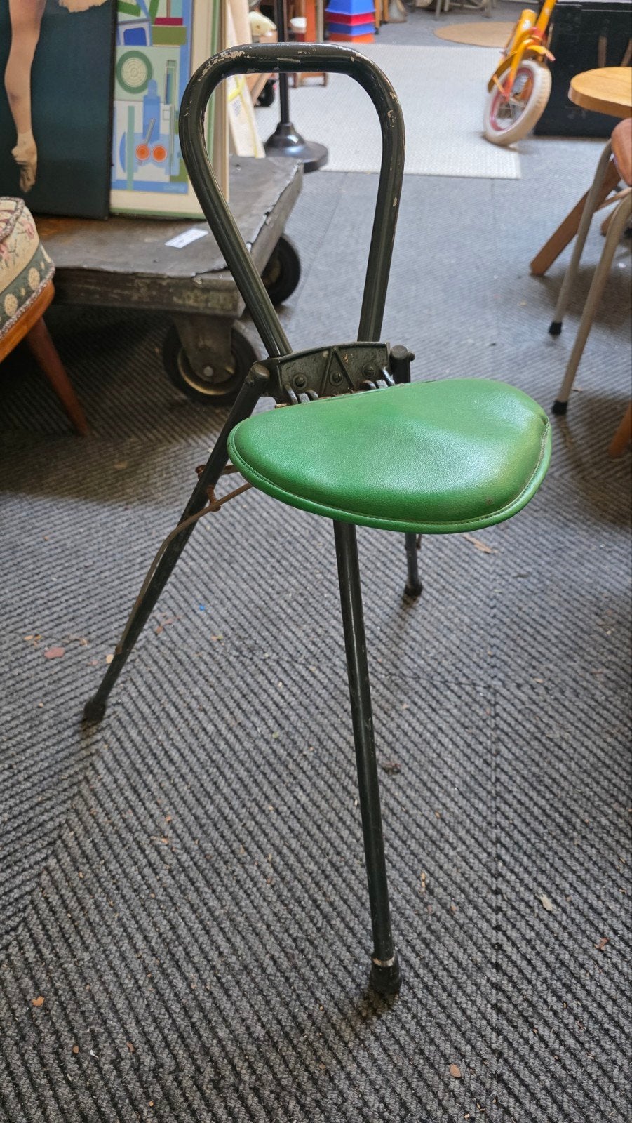vintage industrieel krukje, Ophalen, Huis en Inrichting