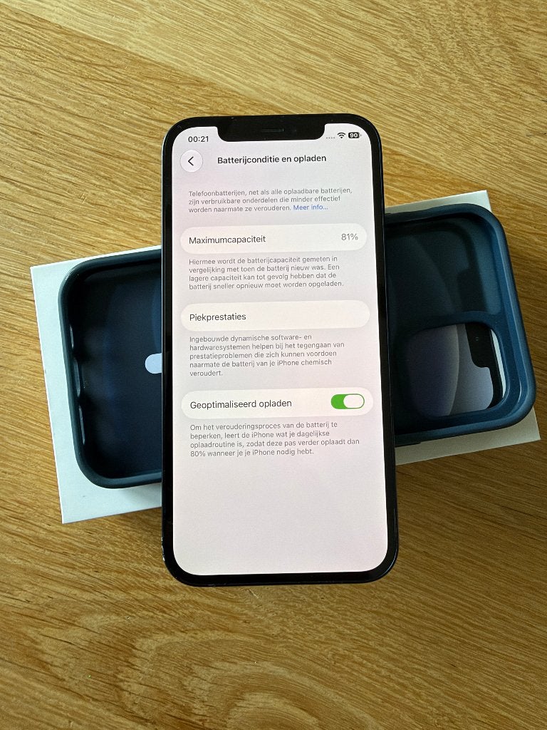 Foto 5 van iPhone 12 zwart 64GB gebruikt goede werking