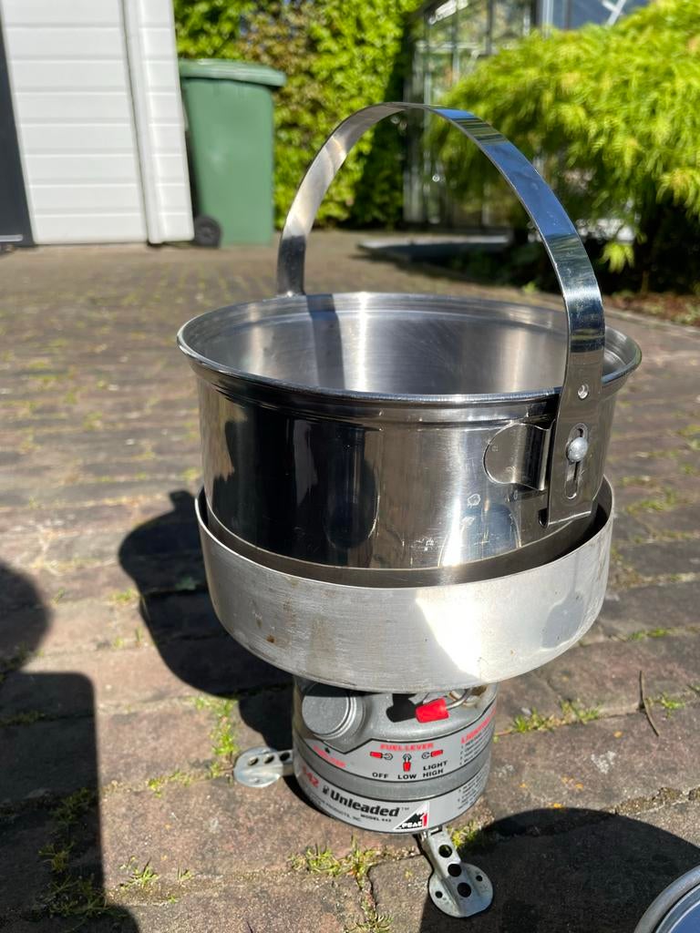 Coleman Peak 1 Benzinebrander met Pannenset, Ophalen, Gebruikt