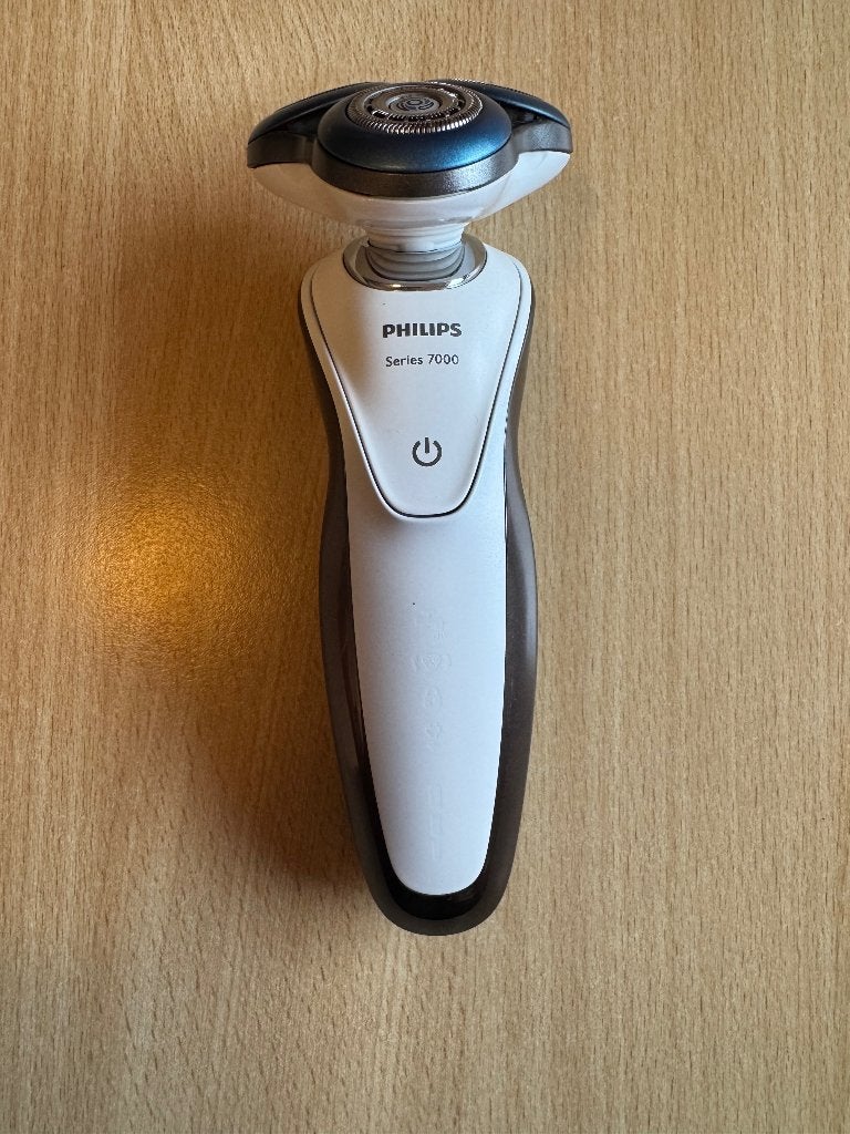 Philips 7000 series scheerapparaat met Smart-Clean, Ophalen, Gebruikt, Scheren en Epileren
