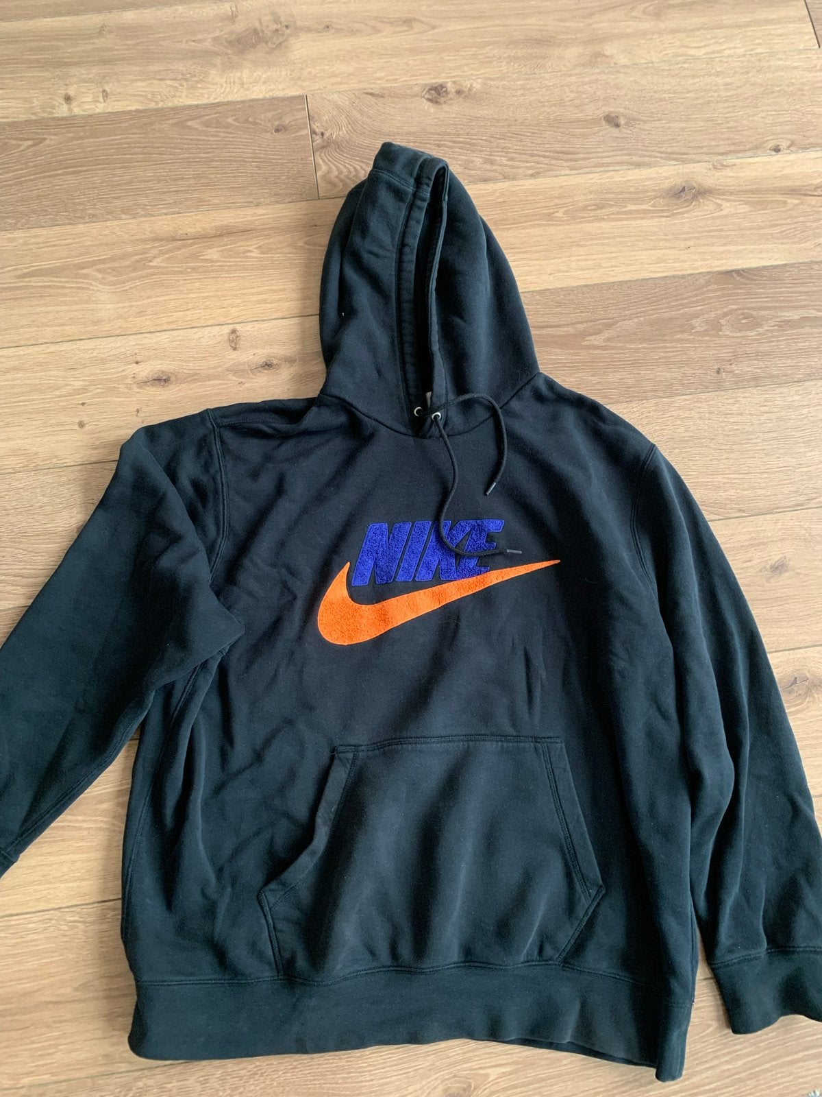 Nike Hoodie Zwart met Oranje/Paars Logo, Ophalen of Verzenden, Gedragen, Overige maten, Zwart
