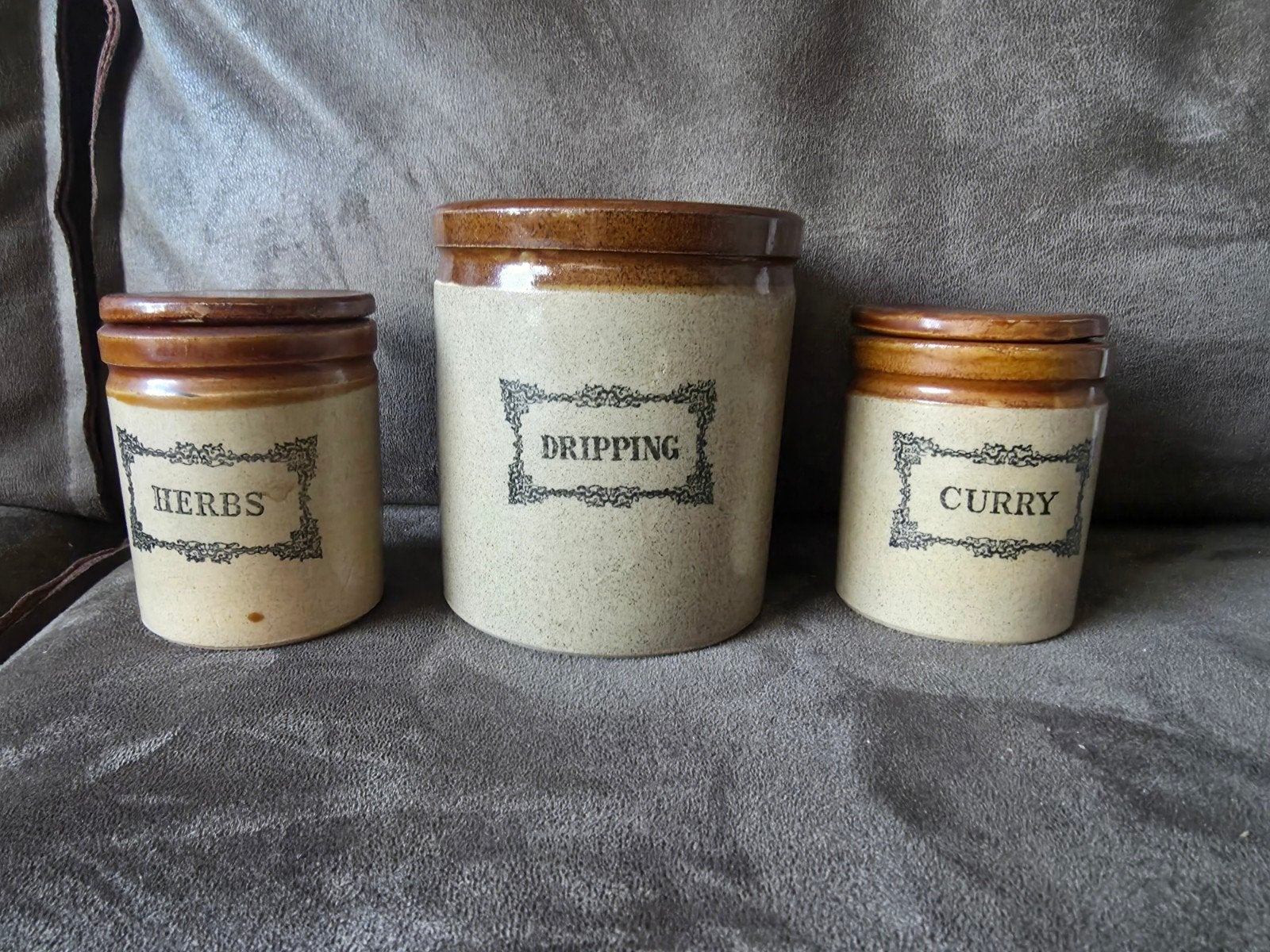 Vintage Moira Pottery Stoneware Kruiken Set - Kruiden,, Antiek en Kunst, Ophalen of Verzenden