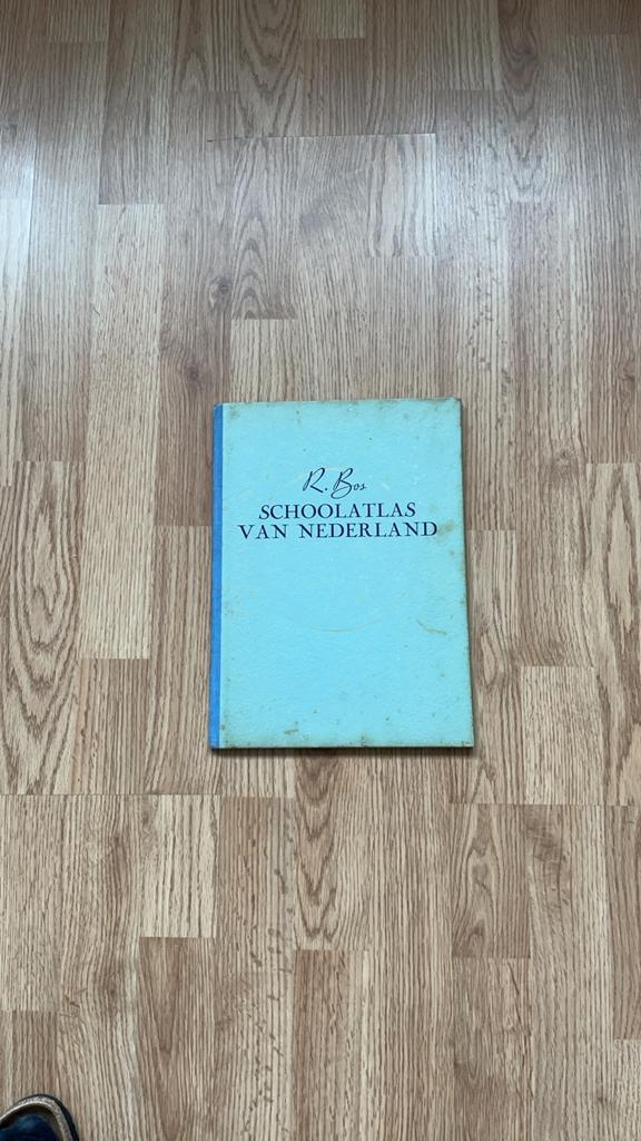 School atlas, Gelezen, Overige atlassen, Ophalen of Verzenden, 1800 tot 2000