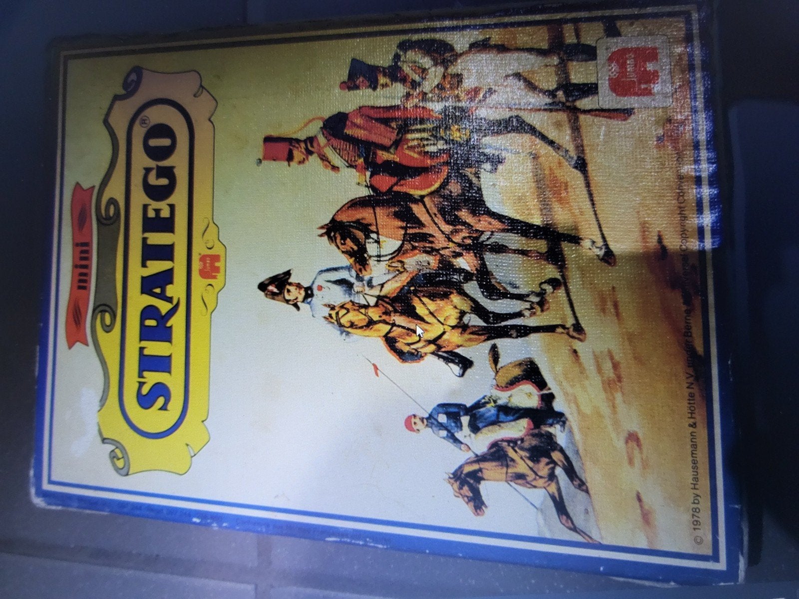 Mini Stratego Reisspel - Klassiek Strategisch Bordspel, Hobby en Vrije tijd, Gezelschapsspellen | Bordspellen, Gebruikt, Een of twee spelers