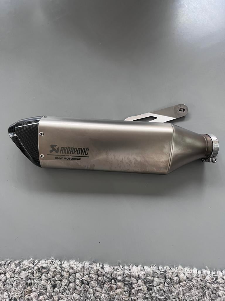 Akrapovic einddemper (Nieuw staat), Ophalen of Verzenden, Gebruikt