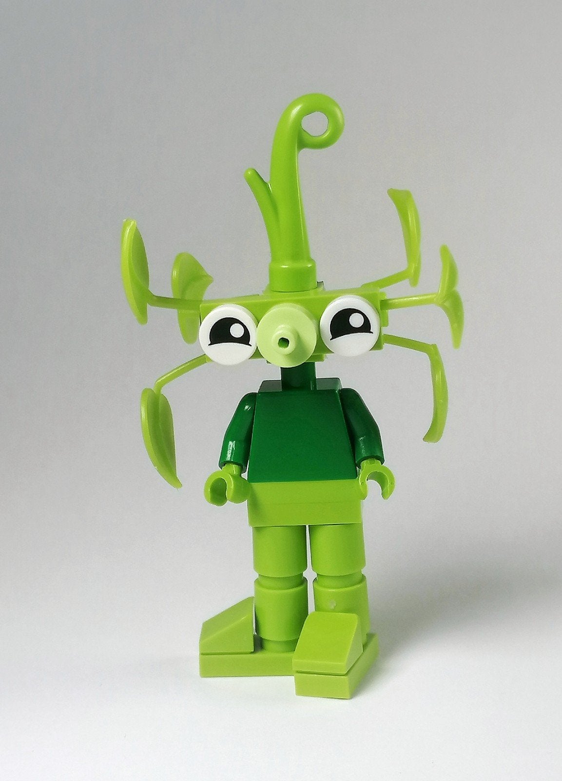 Lego minifig MOC Gerda Green Leaf € 4,75, Ophalen of Verzenden, Nieuw, MOC (eigen creatie), Lego