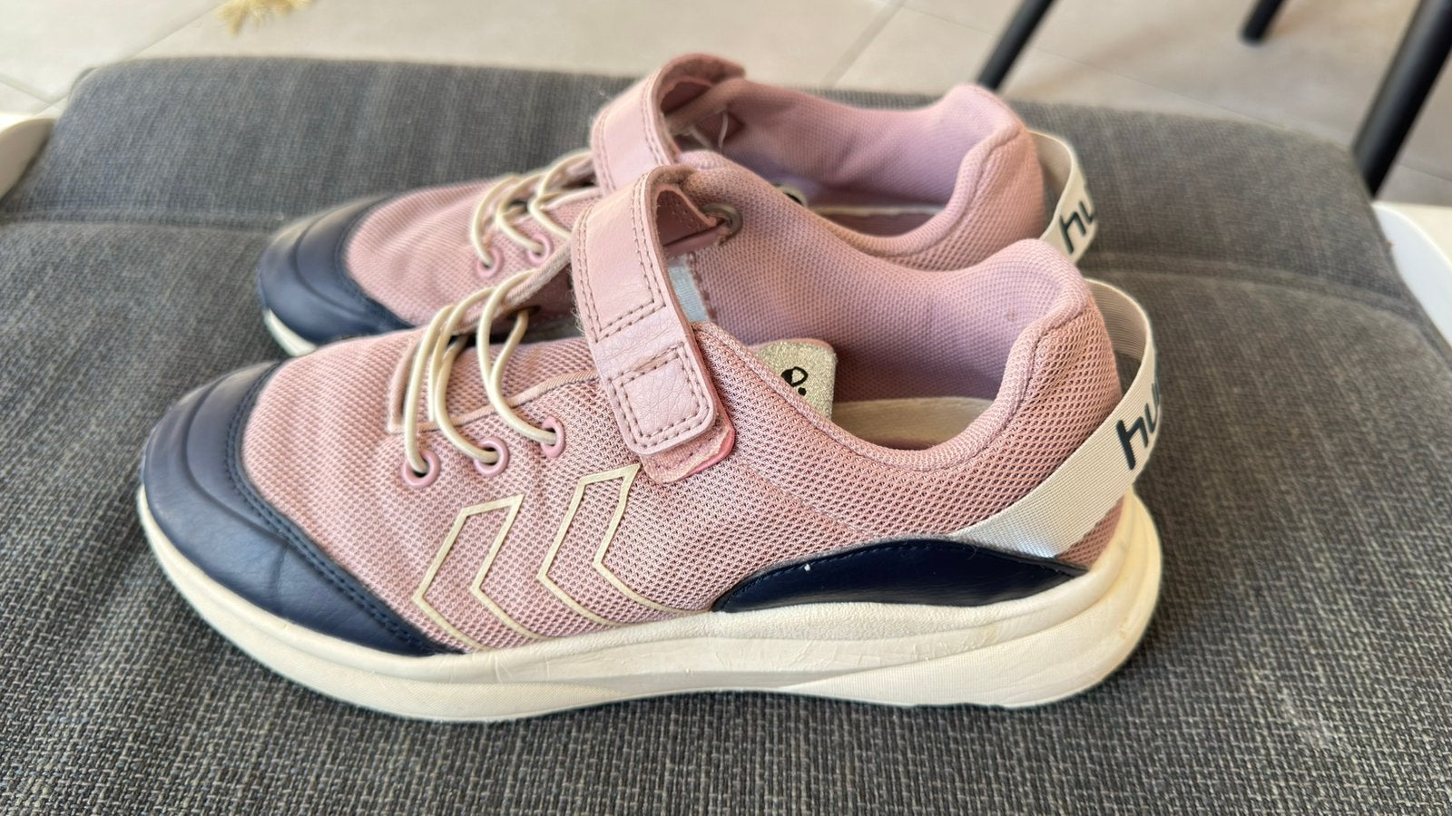 Hummel sneakers maat 37 - Roze/Blauw, Ophalen of Verzenden, Zo goed als nieuw, Meisje, Sportschoenen