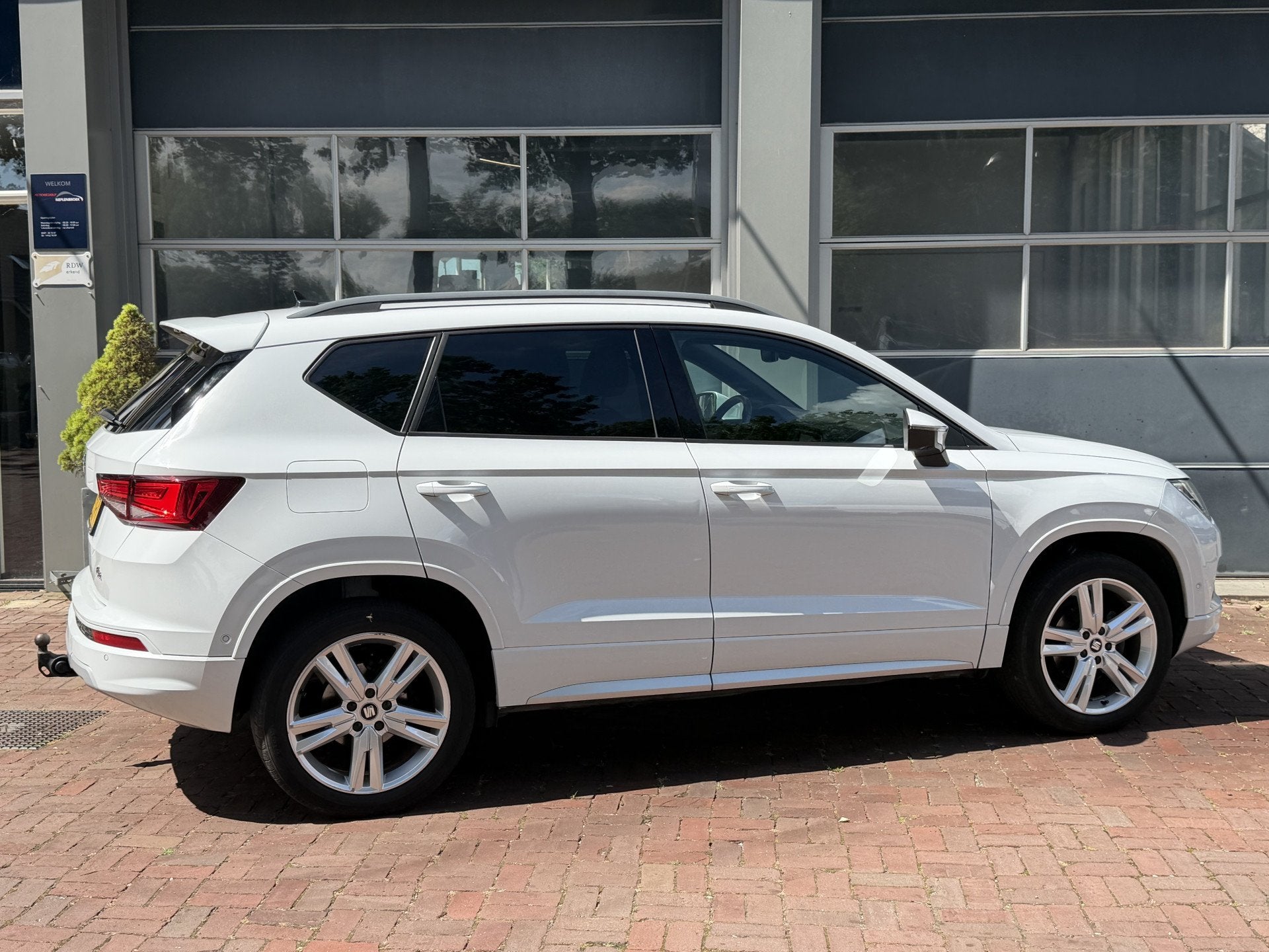SEAT Ateca 1.5 TSI FR Business Intense Bj 2019 Navi,18inch,T, Auto's, Voorwielaandrijving, 4 cilinders, 150 pk, Ateca