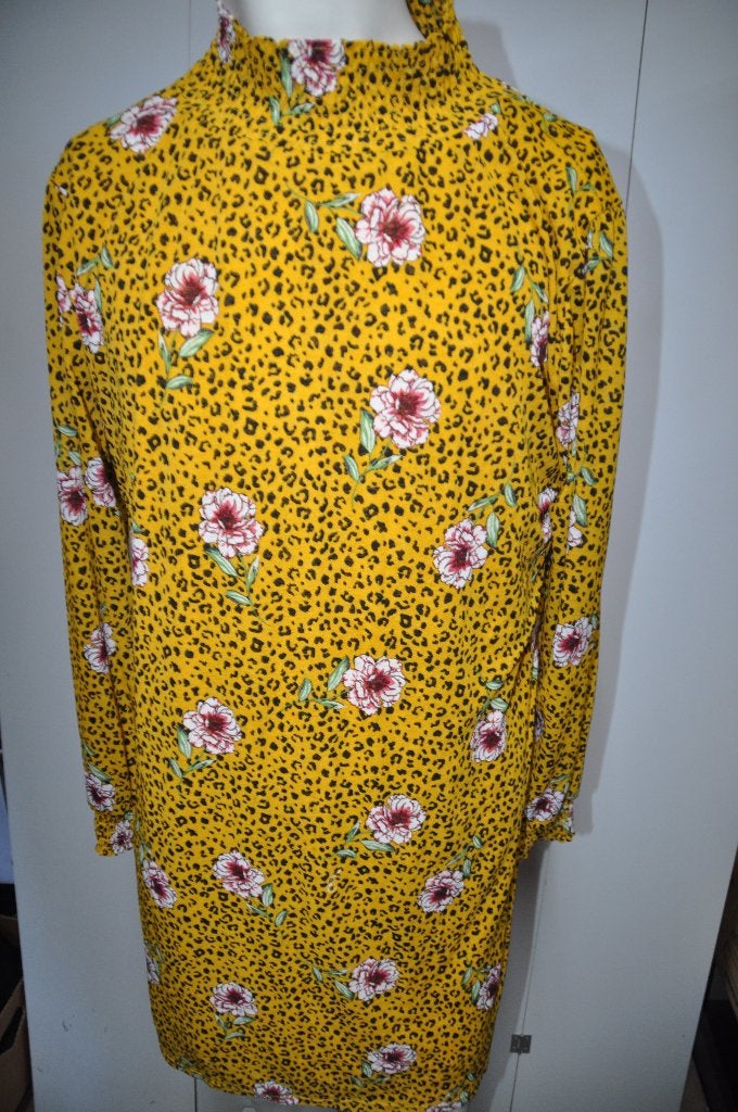 J16J Tuniek geel zwart aubergine maat L, Ophalen of Verzenden, Zo goed als nieuw, Maat 46/48 (XL) of groter, Overige kleuren