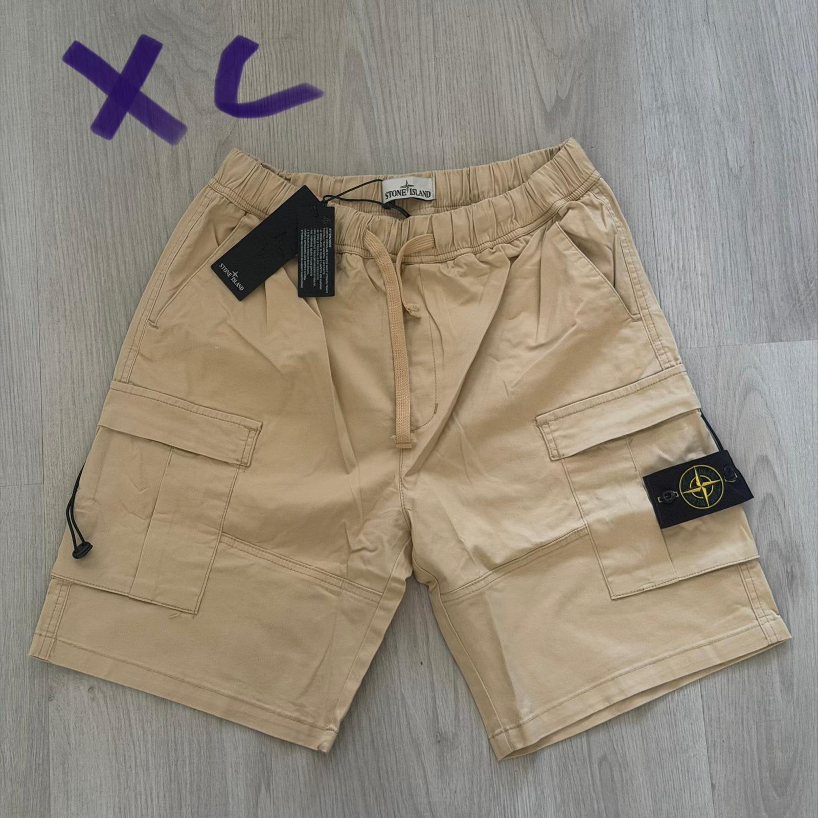 Stone Island - Korte Broek - Beige - XL, Ophalen of Verzenden, Nieuw, Maat 56/58 (XL), Beige